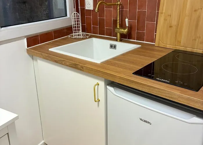 Cozy Avec Terrasse Idealement Situe * אנז'ה